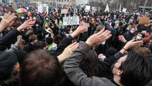 U Briselu protest građana protiv obavezne vakcinacije