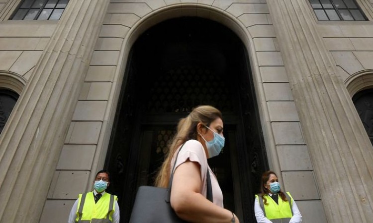 U Britaniji će Covid vakcina biti ponuđena osobama starosti 16 i 17 godina