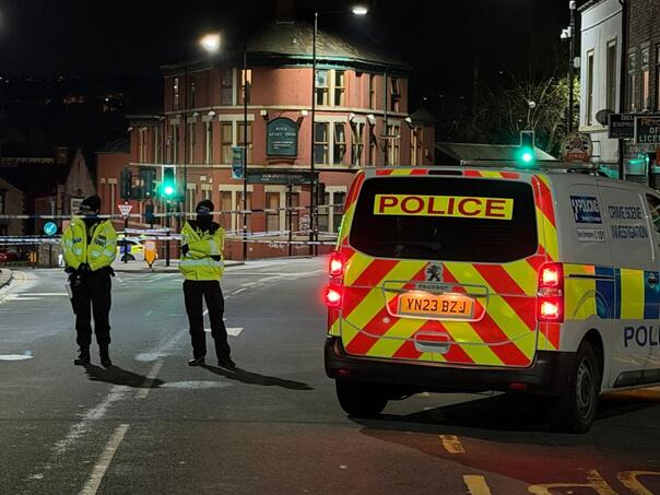 U Britaniji upucan tinejdžer, životno ugrožen