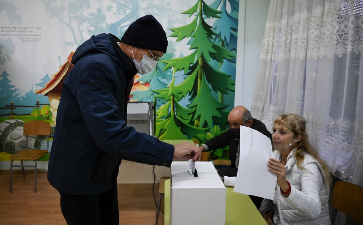 U Bugarskoj danas izbori, građani biraju predsjednika