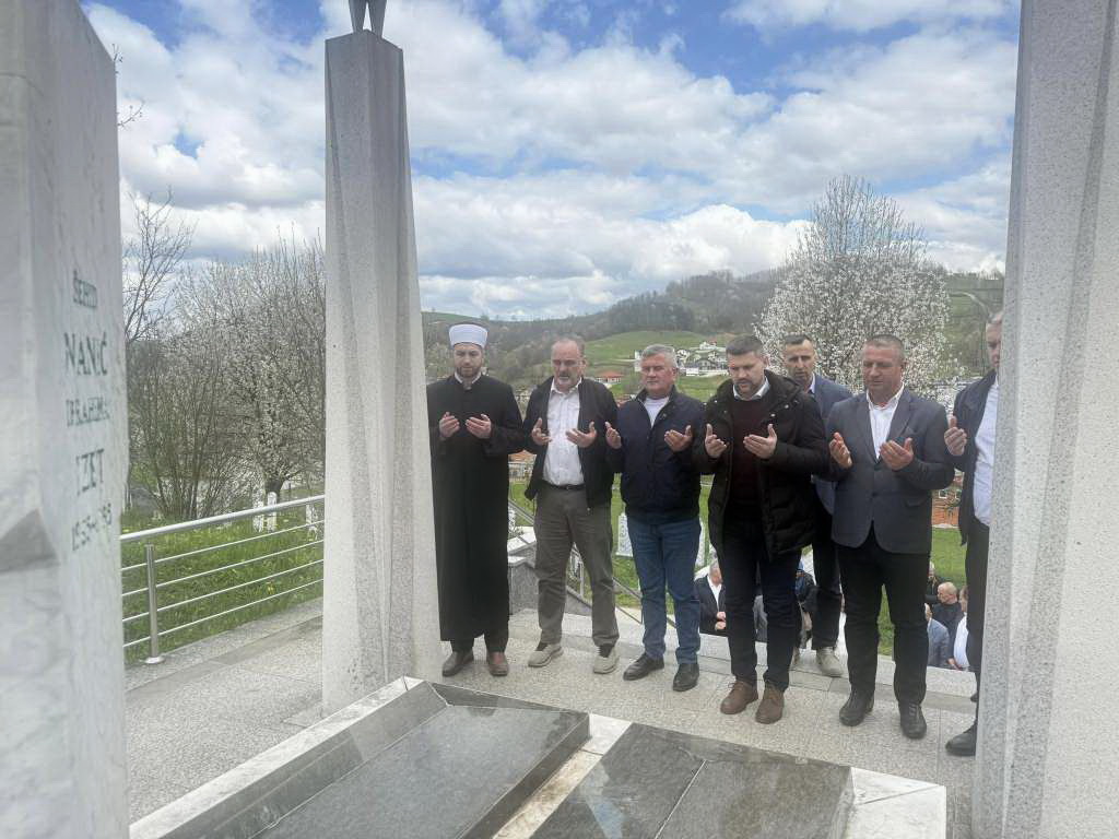 U Bužimu obilježena godišnjica formiranja Kriznog štaba i 105. bužimske brigade