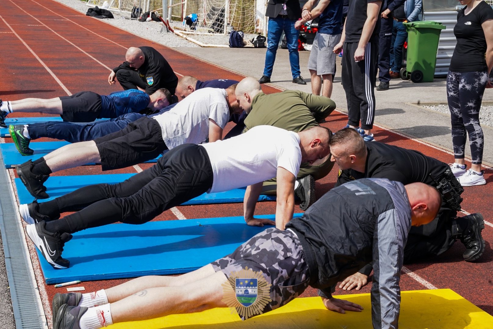 U Cazinu održan test snage i izdržljivosti za nove policajce USK