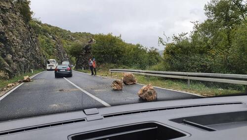U centralnim krajevima BiH mokar kolovoz, oprez zbog odrona