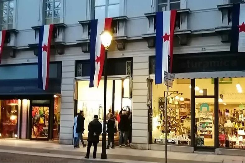 U centru italijanskog grada osvanule zastave bivše Jugoslavije