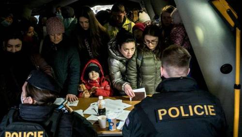 U Češku stiglo 270.000 izbjeglica iz Ukrajine