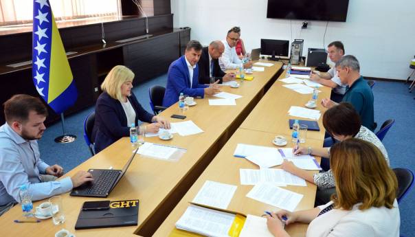 U četvrtak program pomoći ugroženim inflacijom, Novalić zatražio suspenziju akciza