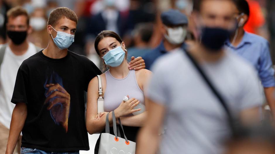 U Crnoj Gori  215 novozaraženih, preminula jedna osoba