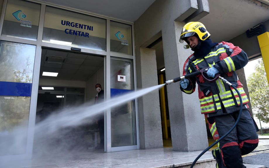 U Crnoj Gori 454 novozaraženih, preminulo sedam osoba