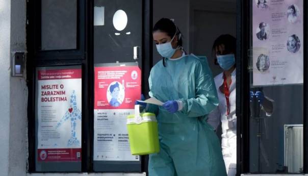 U Crnoj Gori 571 novozaraženi, preminulo osam osoba