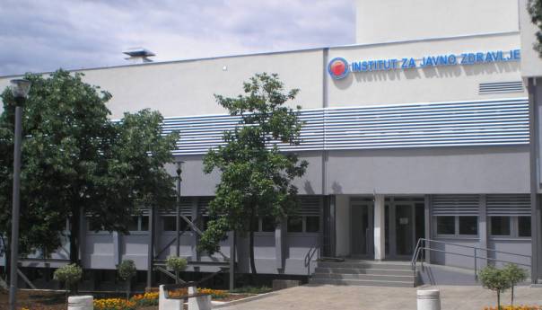 U Crnoj Gori 76 novozaraženih, jedno preminulo