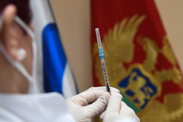U Crnoj Gori obje doze vakcine primilo 44,6 posto punoljetnog stanovništva