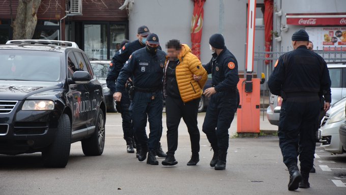 U Crnoj Gori pretresi na 30 lokacija