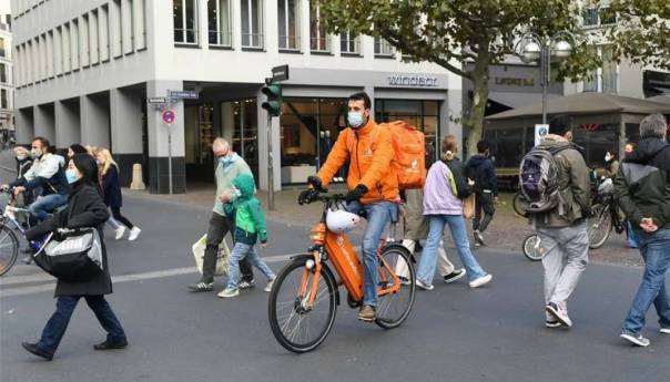 U devet država EU ulazak bez COVID kontrole