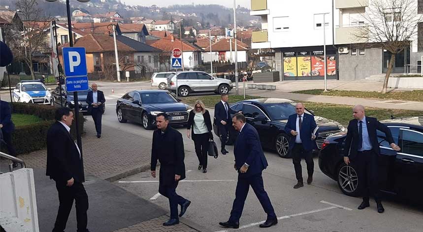 U Doboju sastanak SNSD-a i Osmorke