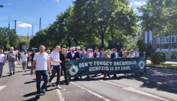 U Dortmundu održan Marš mira u znak sjećanja na genocid u Srebrenici
