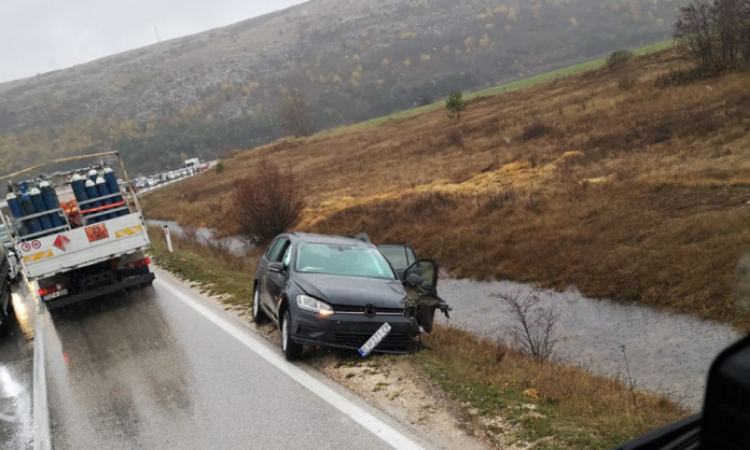 U dvije saobraćajne nesreće u Tomislavgradu povrijeđeno više osoba