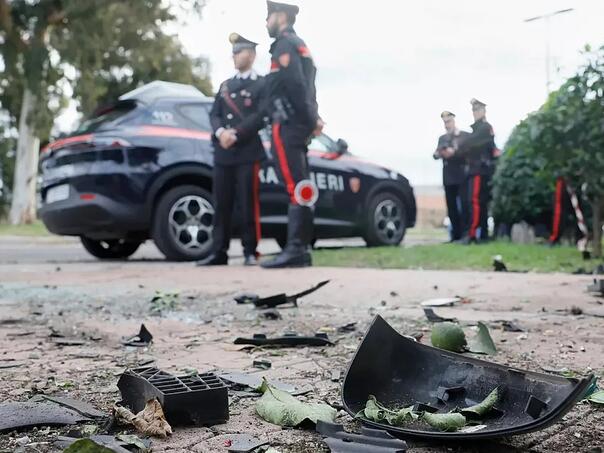 U eksploziji bombe uništen automobil uglednog italijanskog novinara