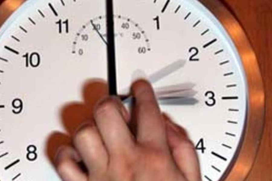 U Evropskoj uniji će se i dalje pomicati sat ljeti i zimi