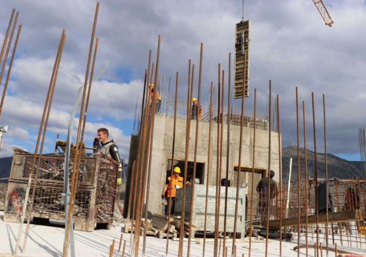 U FBiH veći broj radno sposobnog i ekonomski aktivnog stanovništva