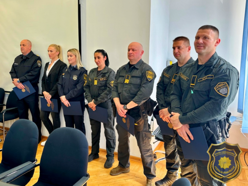 U Federalnoj upravi policije unaprijeđeno 18 policijskih službenika