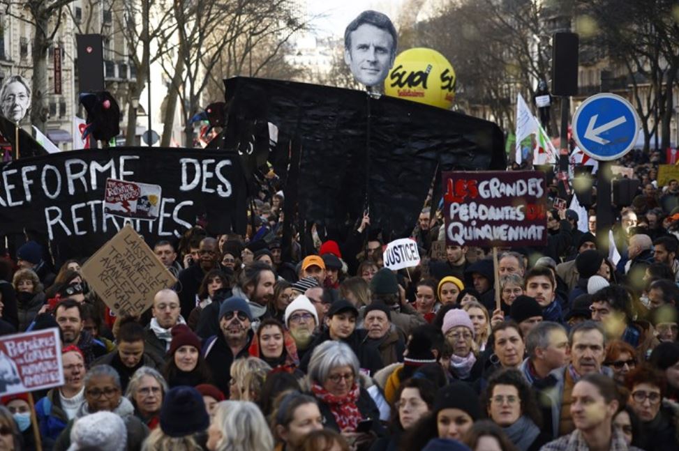 U Francuskoj danas demonstracije i štrajkovi protiv reforme penzije