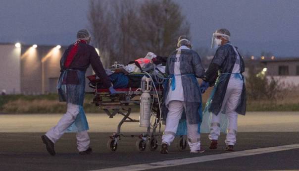 U Francuskoj od koronavirusa preminulo 80 osoba