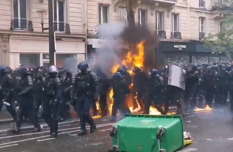 U Francuskoj povrijeđeno 108 policajaca, blizu 300 uhapšenih