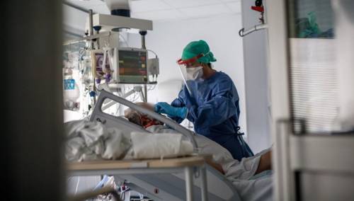 U Francuskoj preminulo hiljadu ljudi za 24 časa