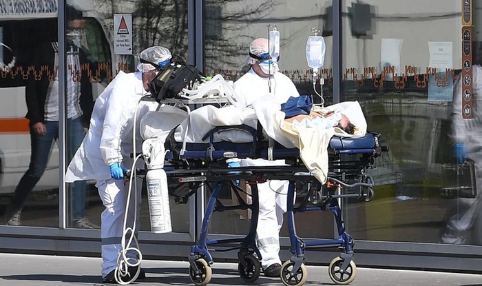 U Francuskoj umrla još 471 osoba, novozaraženih više od 2000