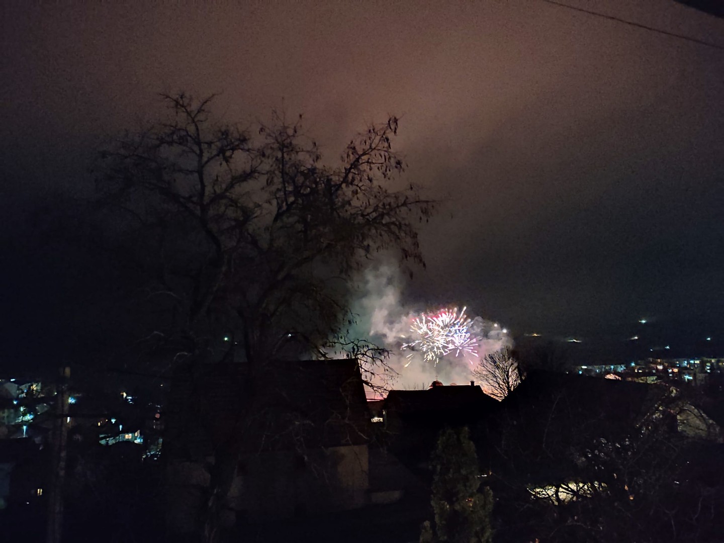 U Gacku odjekuju nacionalističke pjesme