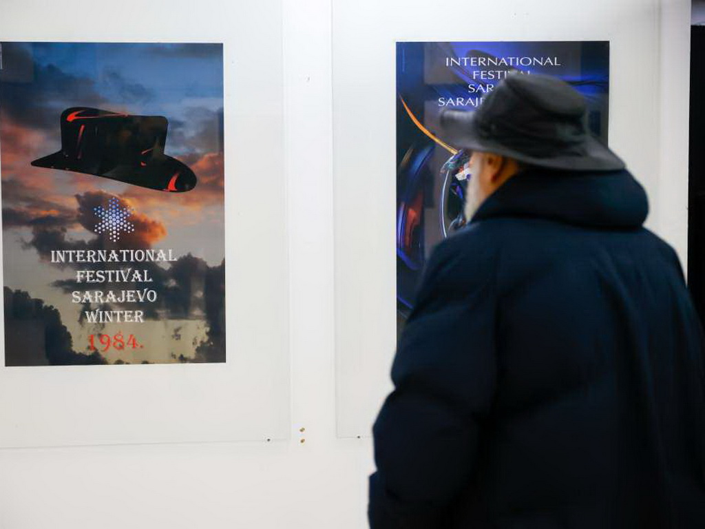 U Galeriji JU BKC KS postavljena izložba postera "Sarajevske zime" umjetnika Kemala Hromića