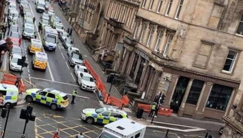 U Glasgowu izboden policajac, smrtno stradale tri osobe