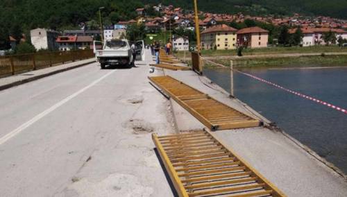 U Goraždu počeli radovi na rekonstrukciji Mosta žrtava genocida u Srebrenici