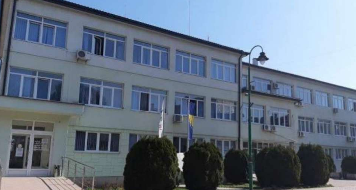 U Goraždu preminula žena nakon skoka s balkona