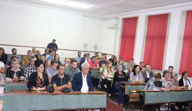 U Goraždu promovisana monografija 'Živa lomača – Pionirska ulica u Višegradu (14. juni 1992)'