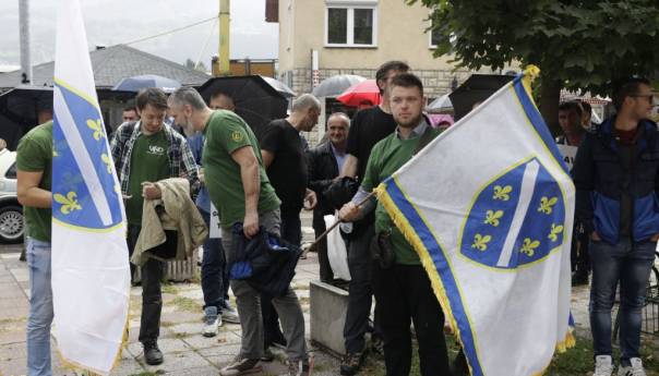 U Goraždu skup podrške Edinu Vranju i svim braniocima