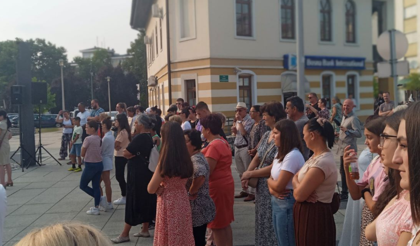 U Gradačcu održan još jedan protest: Efikasnije zaštititi žrtve nasilja