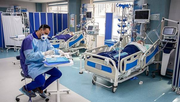 U Grčkoj manje osoba oboljelih od Covida-19 na respiratorima