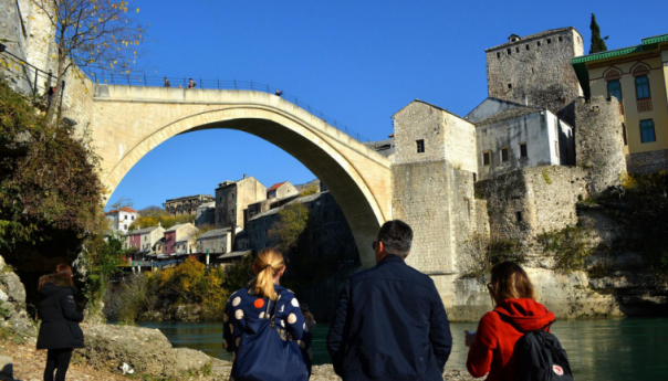 U Hercegovini danas pretežno sunčano, u Bosni moguća slaba kiša