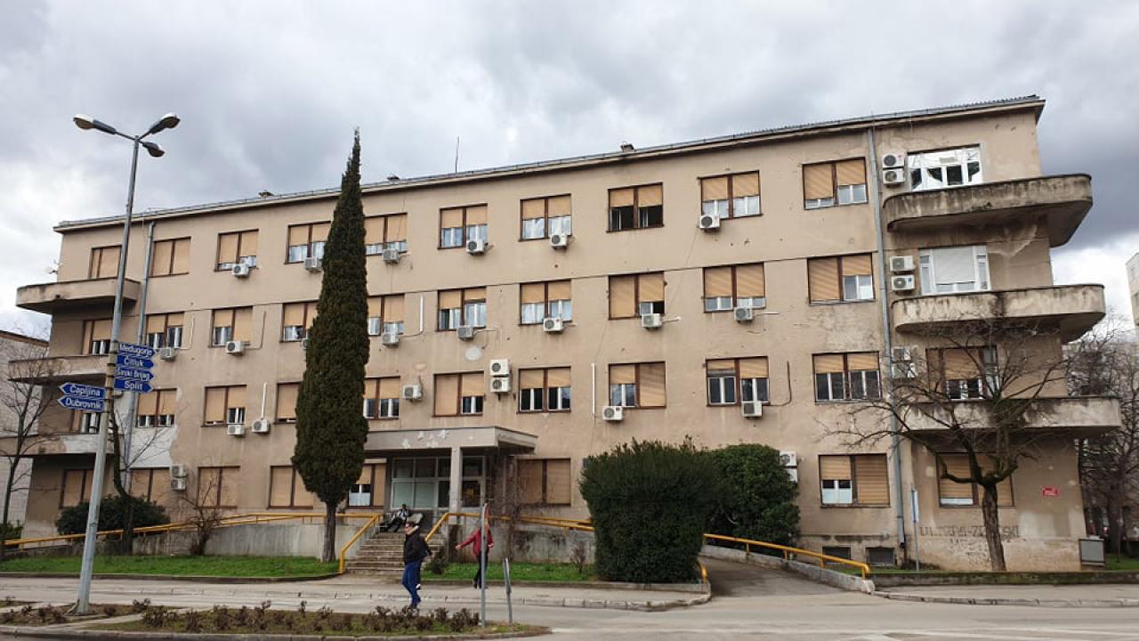 U HNK 11 novozaraženih, preminula jedna osoba