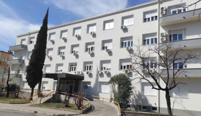 U HNK petnaest novozaraženih, na bolničkom liječenju 17 bolesnika