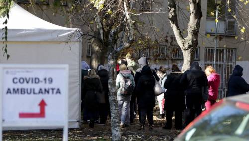 U Hrvatskoj 1.074 novozaraženih, umrlo 19 osoba