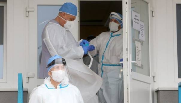 U Hrvatskoj 3 831 novi slučaj zaraze, preminule 53 osobe
