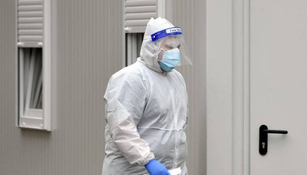 U Hrvatskoj 728 novooboljelih, 51 osoba umrla