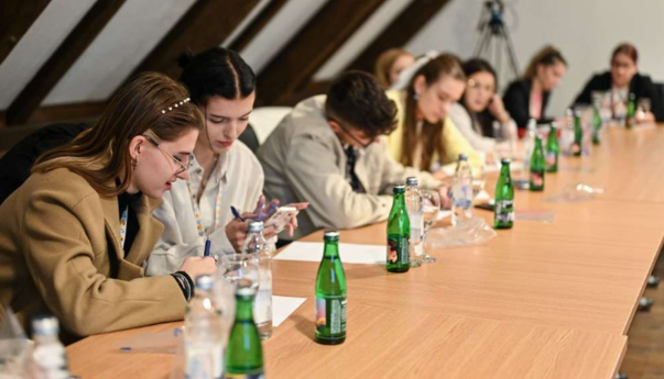 U Hrvatskoj 80 posto mladih živi u roditeljskom domu