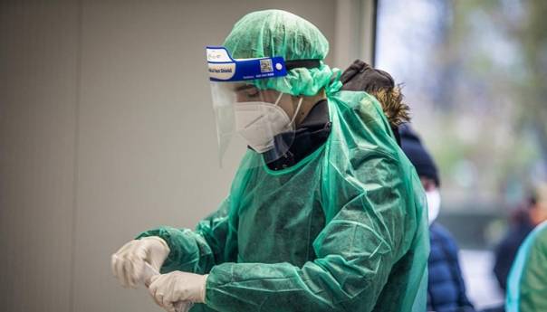 U Hrvatskoj 940 novozaraženih, umrlo pet osoba