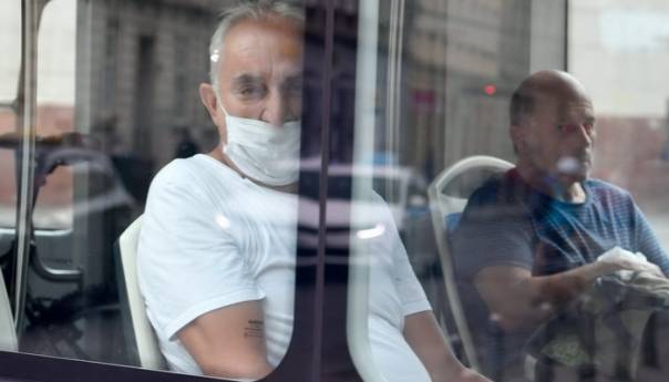 U Hrvatskoj od danas obavezne maske u zatvorenom