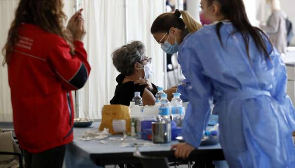 U Hrvatskoj tri smrtna slučaja cijepljenih protiv covida-19 s obje doze cjepiva