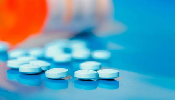 U Hrvatsku uskoro stiže lijek protiv korone, ko će ga moći dobiti i kako