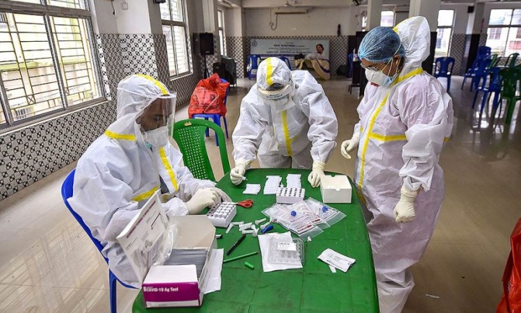 U Indiji počela masovna vakcinacija protiv koronavirusa